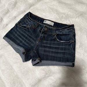 Woman’s RSQ Malibu Jean Shorts size 25 waist